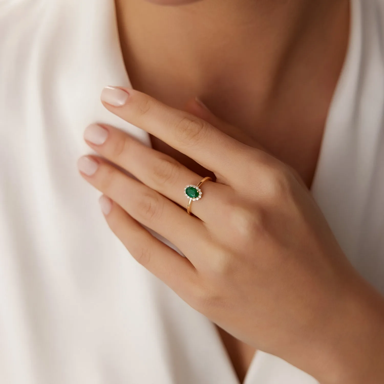 14K Gold Oval Cut Emerald Halo Diamond Ring