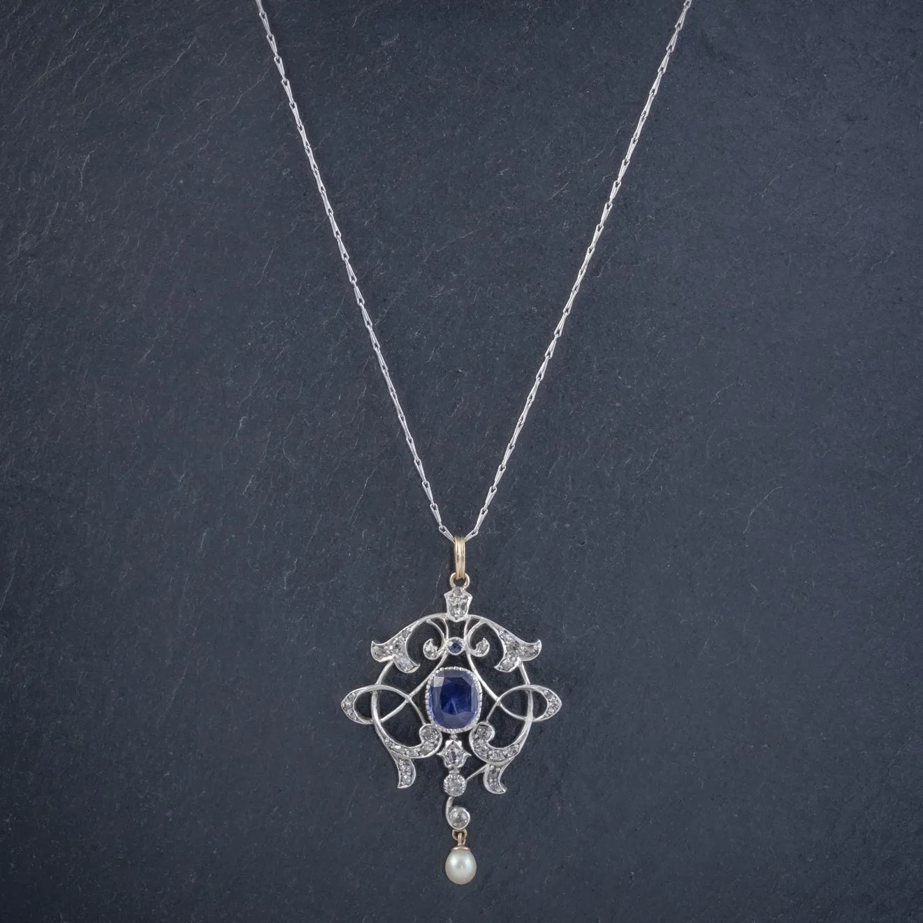 Antique Edwardian 3.25Ct Sapphire Diamond Pendant Necklace Platinum 18Ct Gold Circa 1905