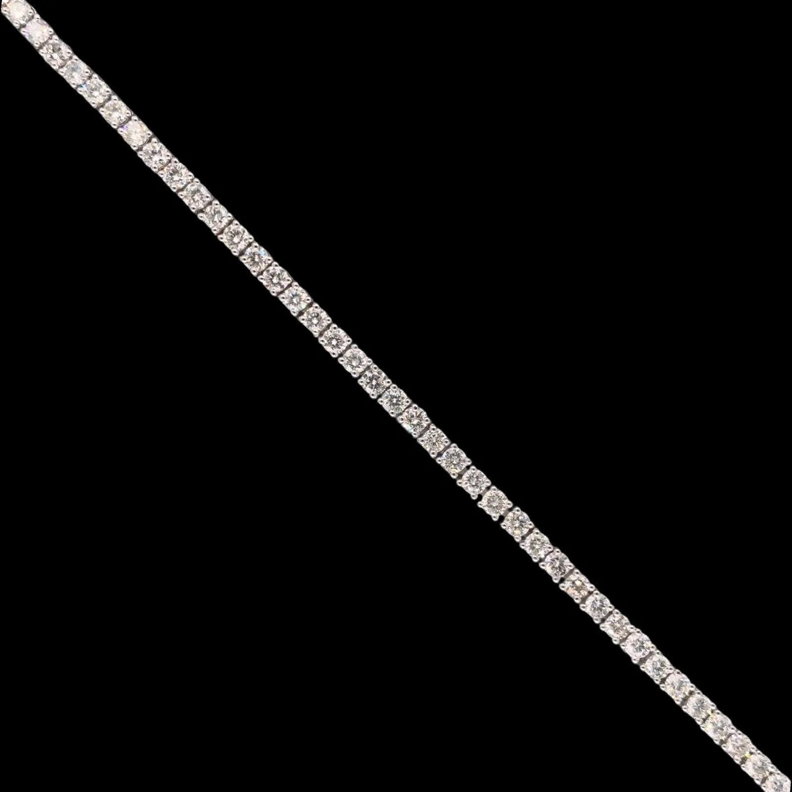 #BA157 | 5.25cts DEF, VVS Full Eternity Tennis Diamond Bracelet 14kt