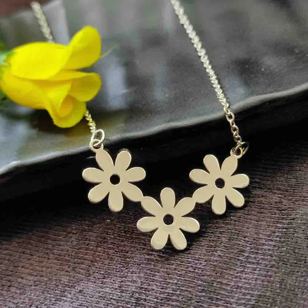 Bhavi Jewels Flower Shape Chain Pendant