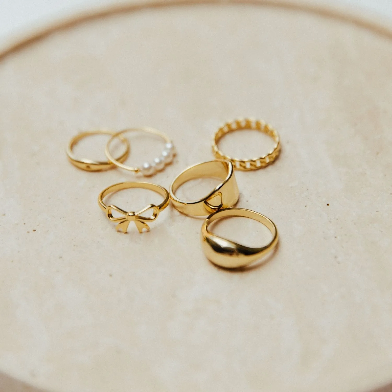 Bow Ring (Gold)