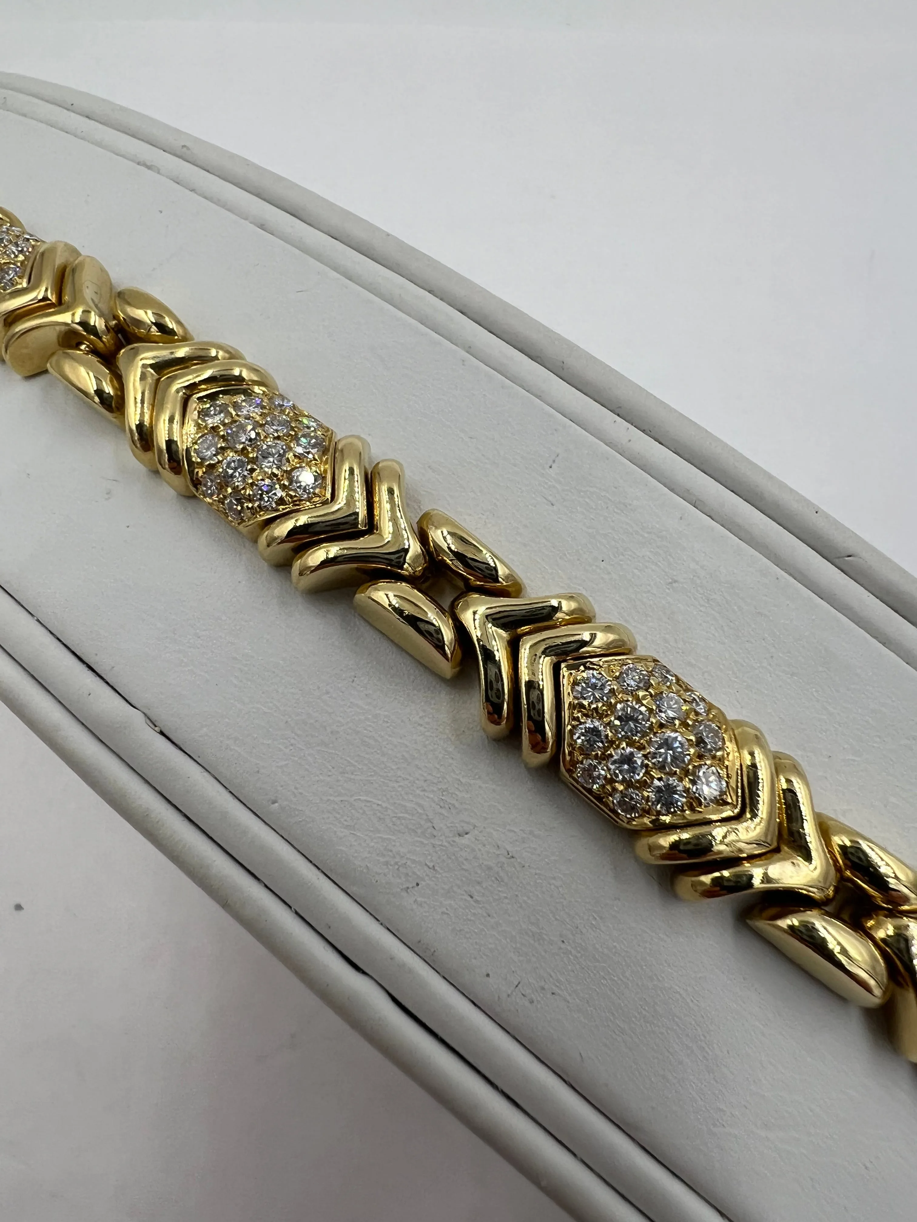 Bvlgari Diamond Yellow Gold Parentesi Bracelet 7.75" Long