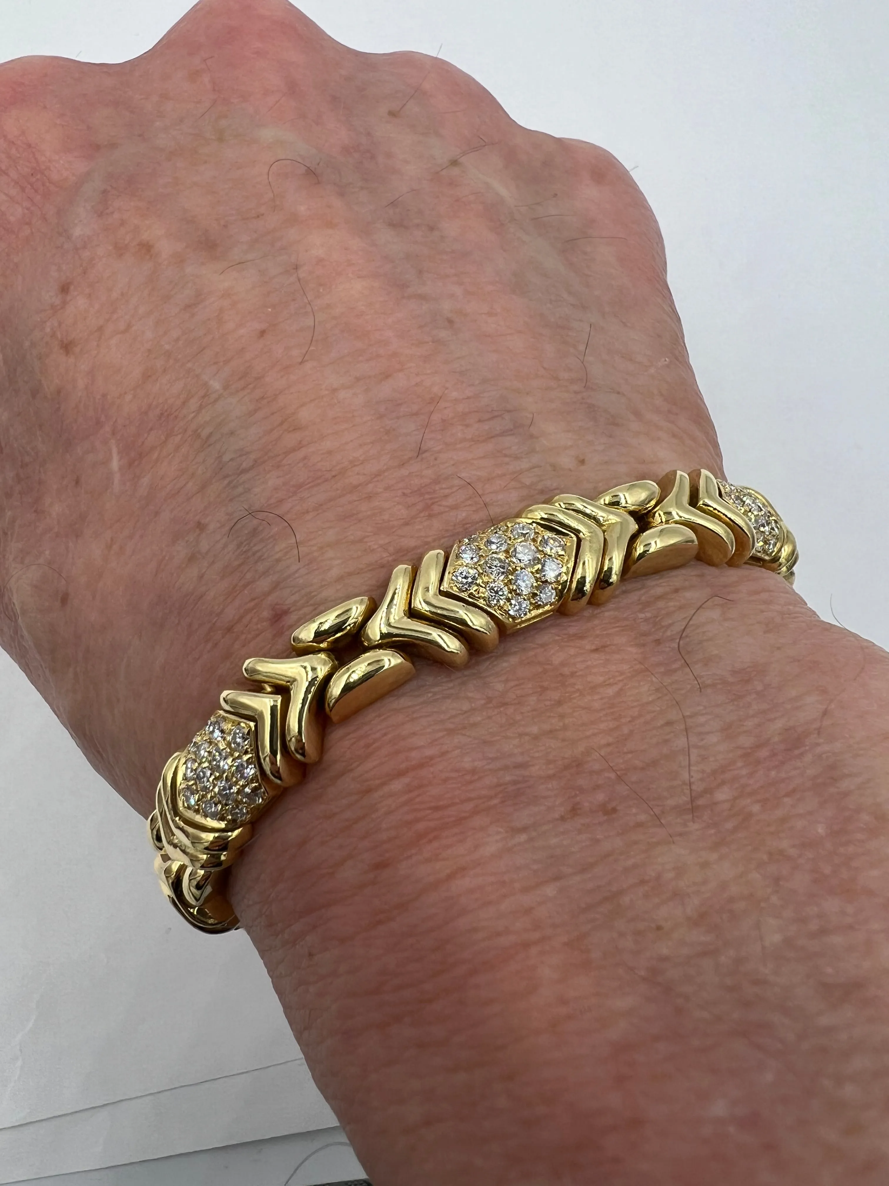 Bvlgari Diamond Yellow Gold Parentesi Bracelet 7.75" Long