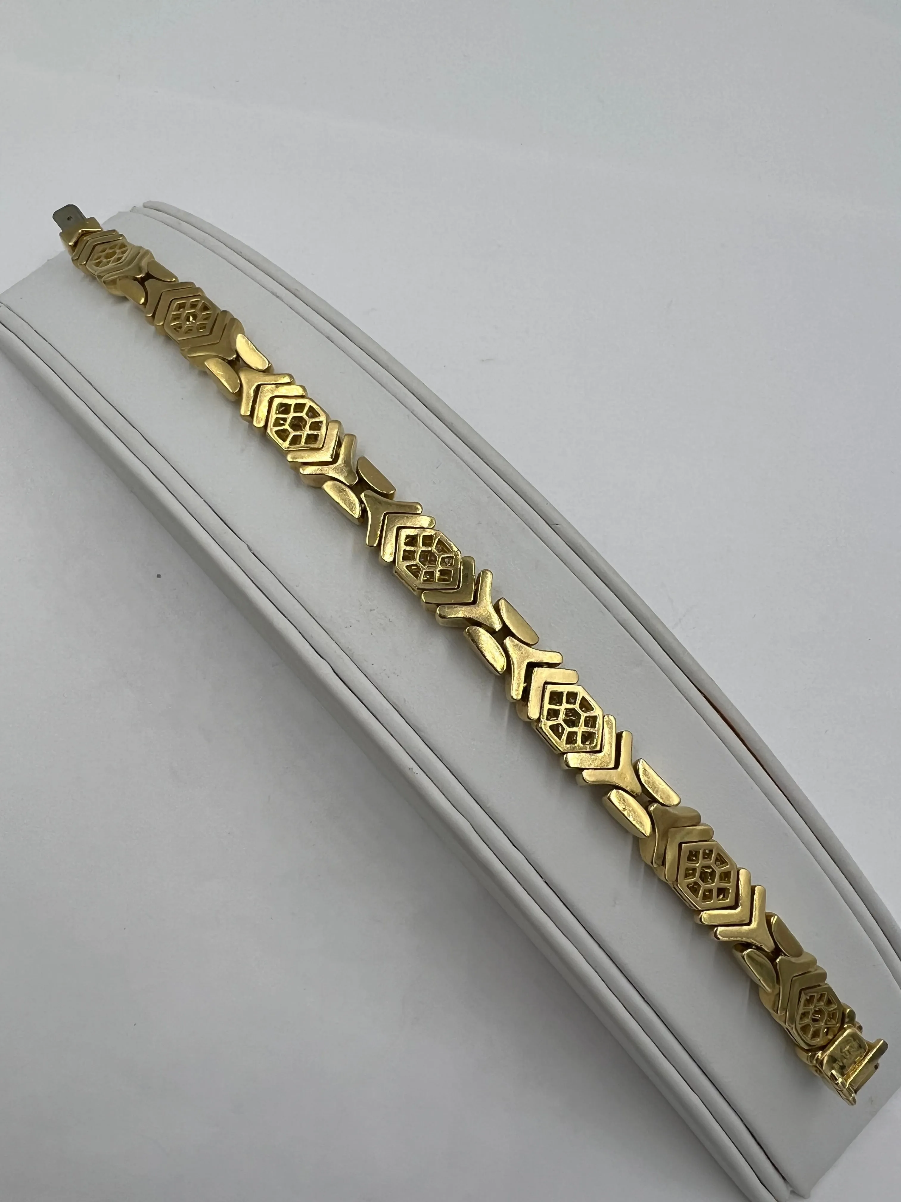 Bvlgari Diamond Yellow Gold Parentesi Bracelet 7.75" Long