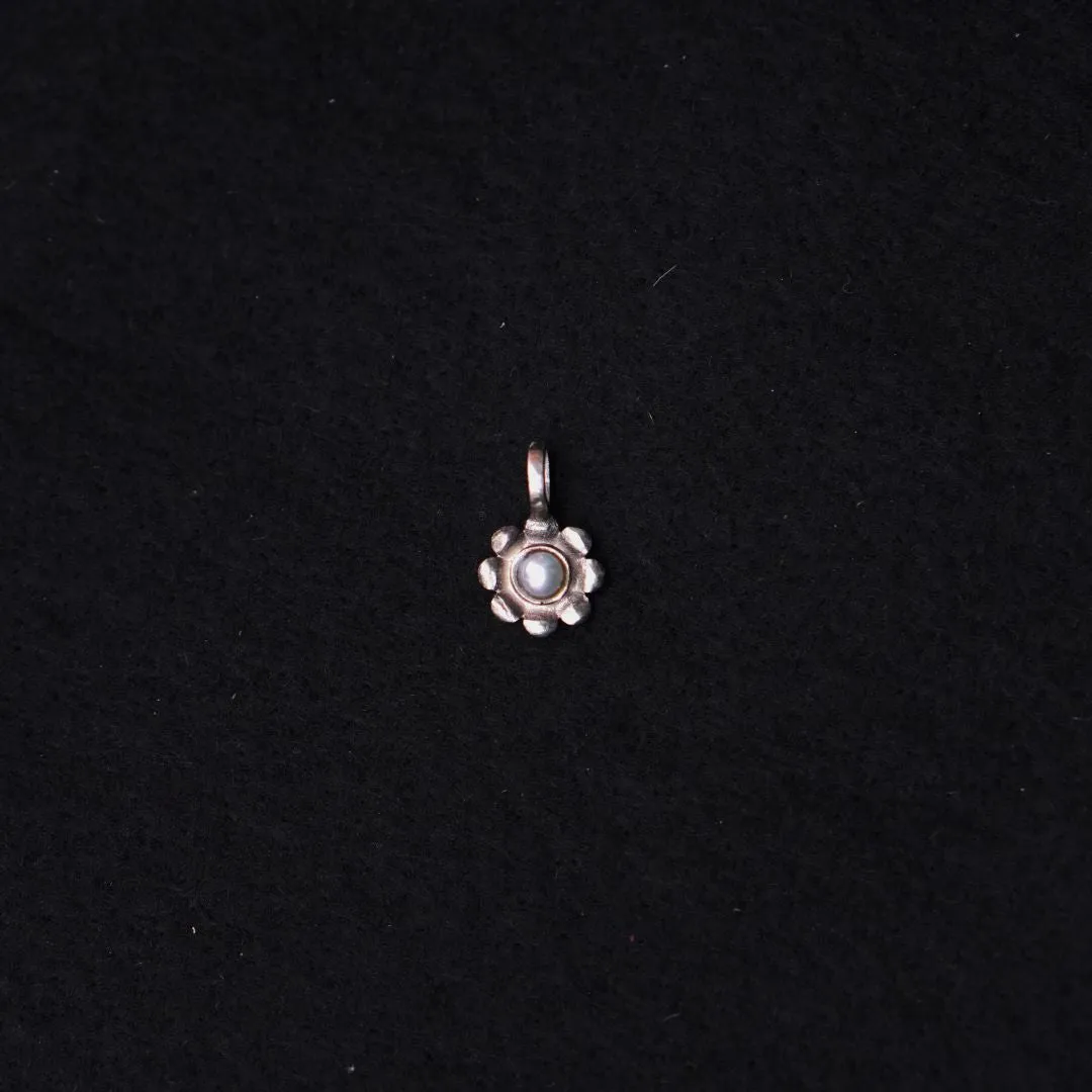 Daisy Pendant