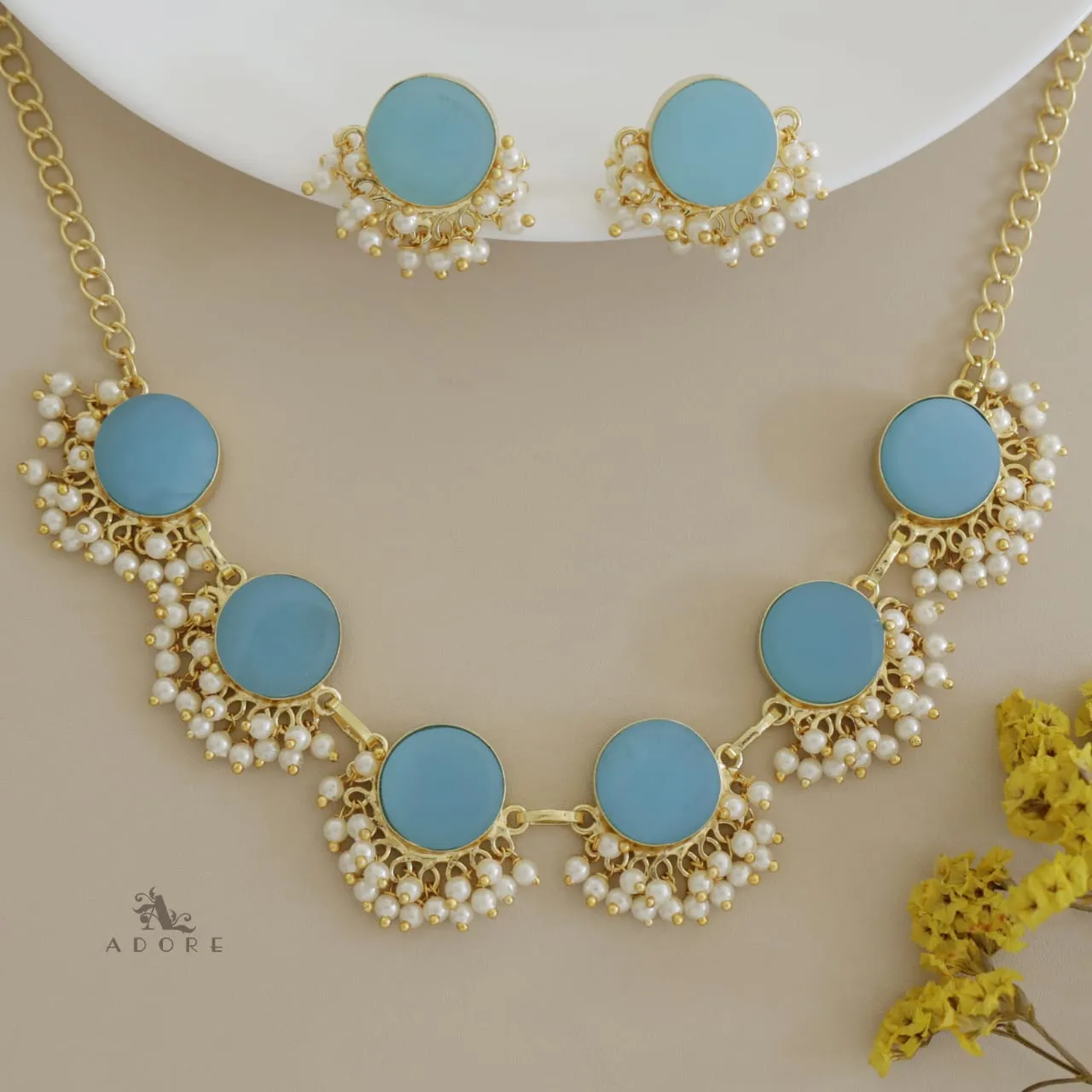 Dareena Half Pearl Neckpiece With Stud