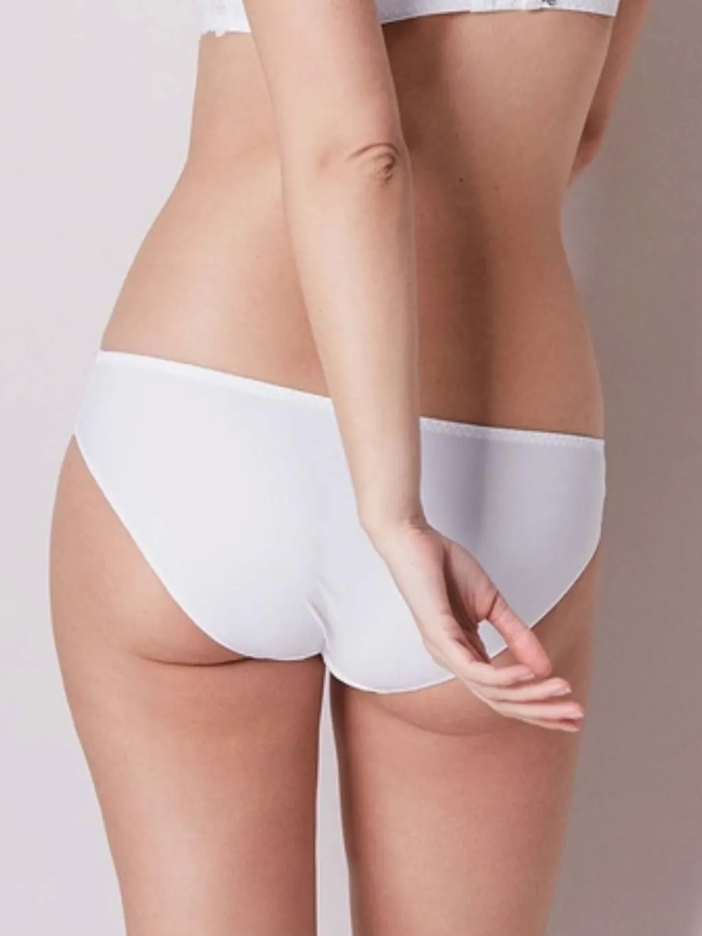 Delice Brief in White