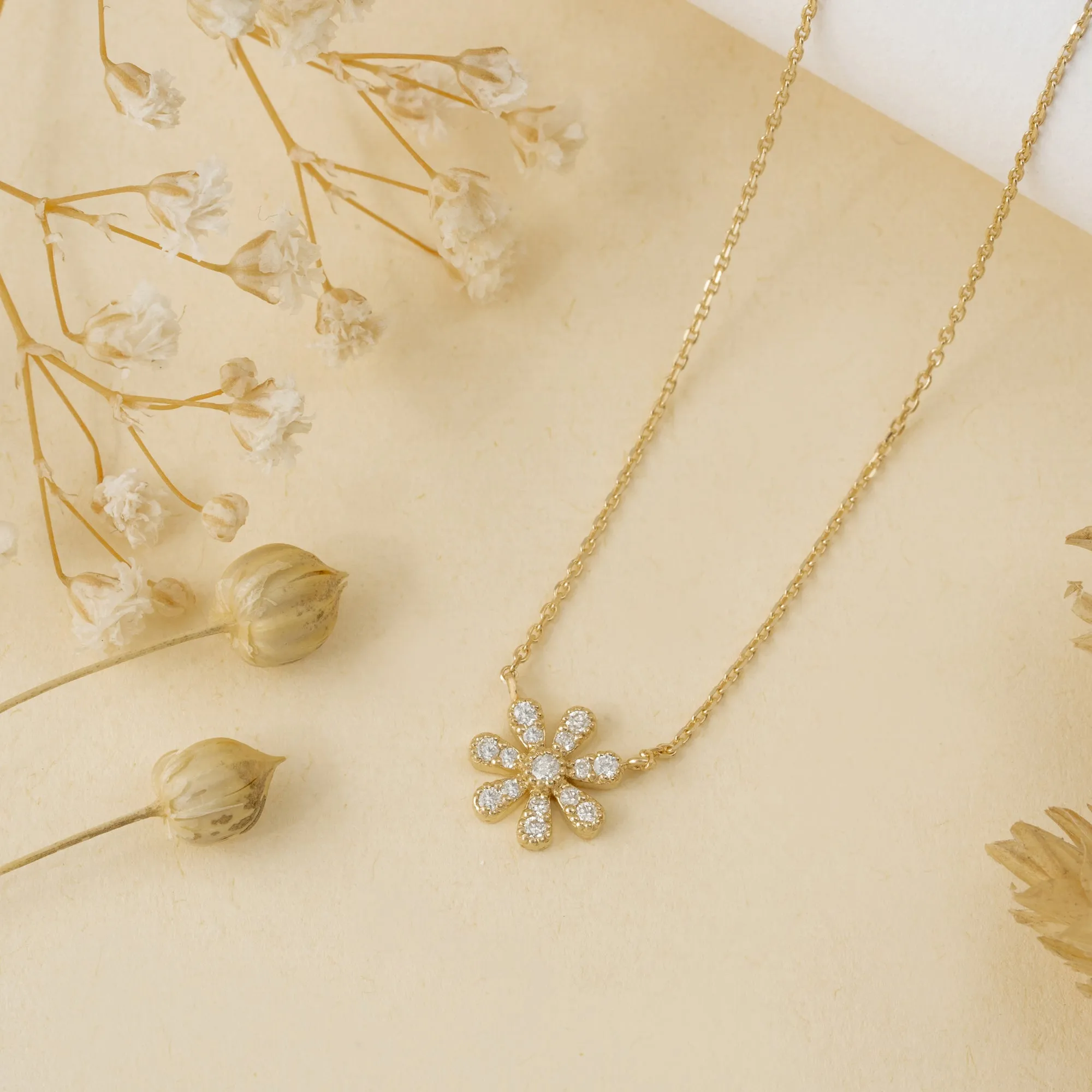 Diamond Daisy Necklace, Daisy