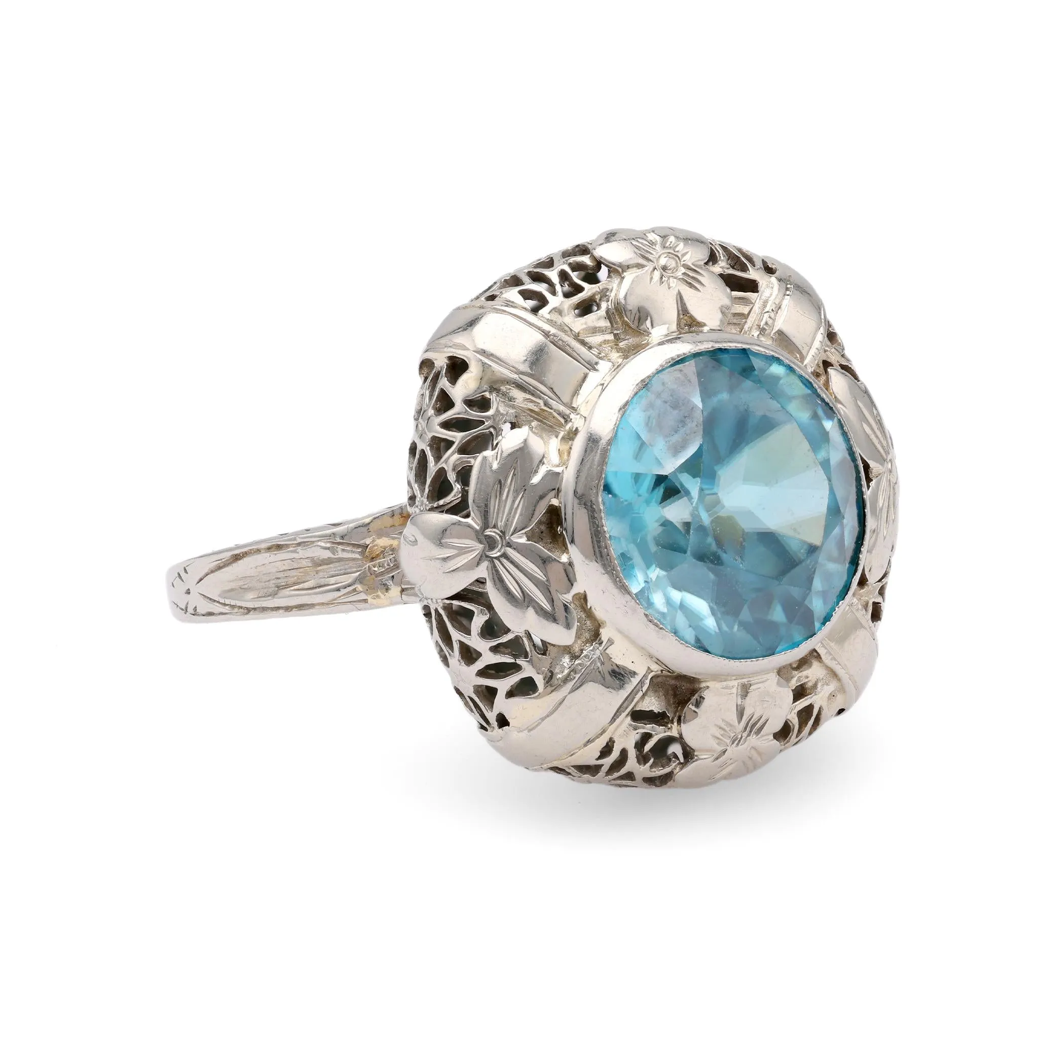 Edwardian 5.15 Carat Blue Zircon White Gold Ring