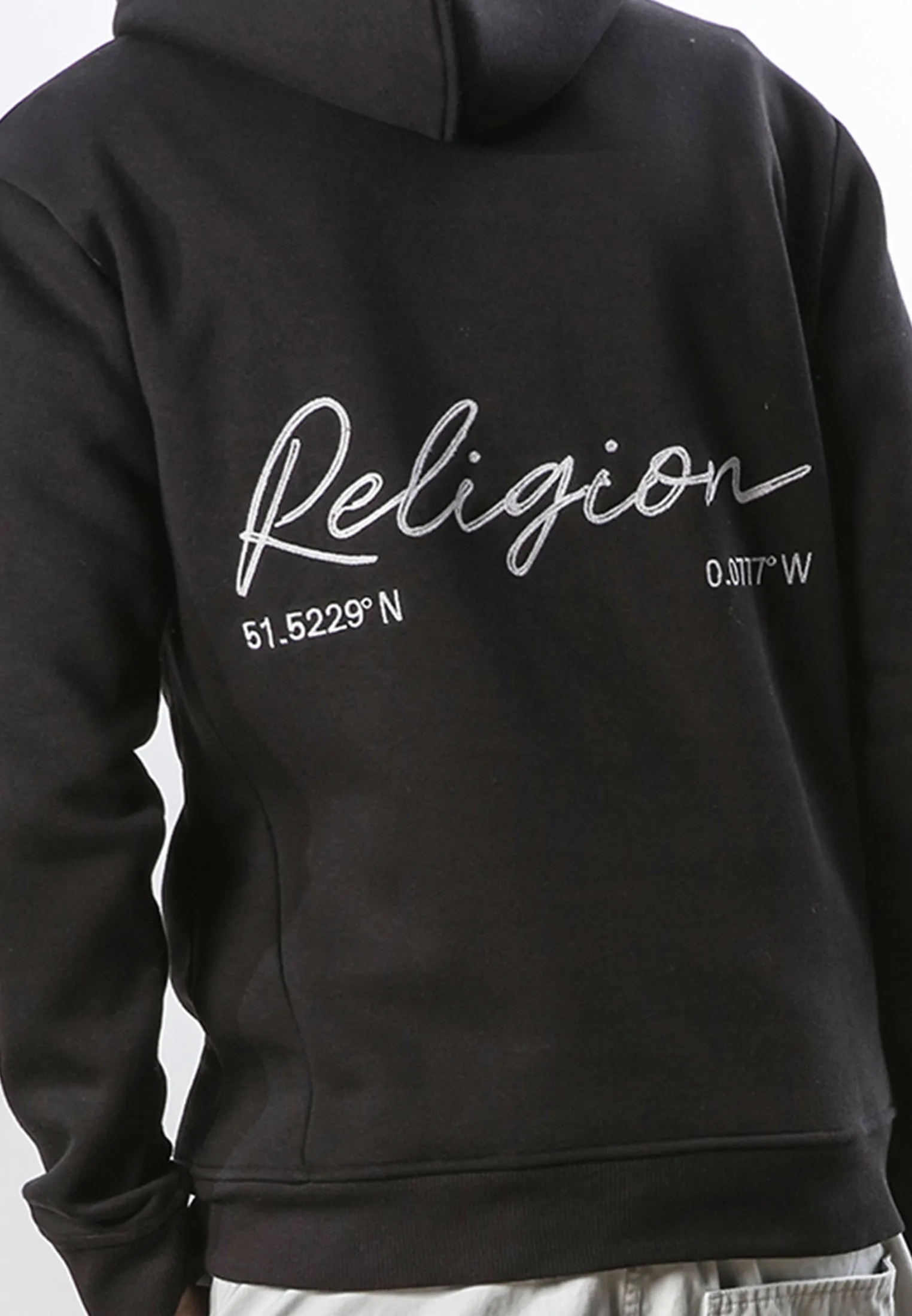 EMBROIDERED HOODIE BLACK