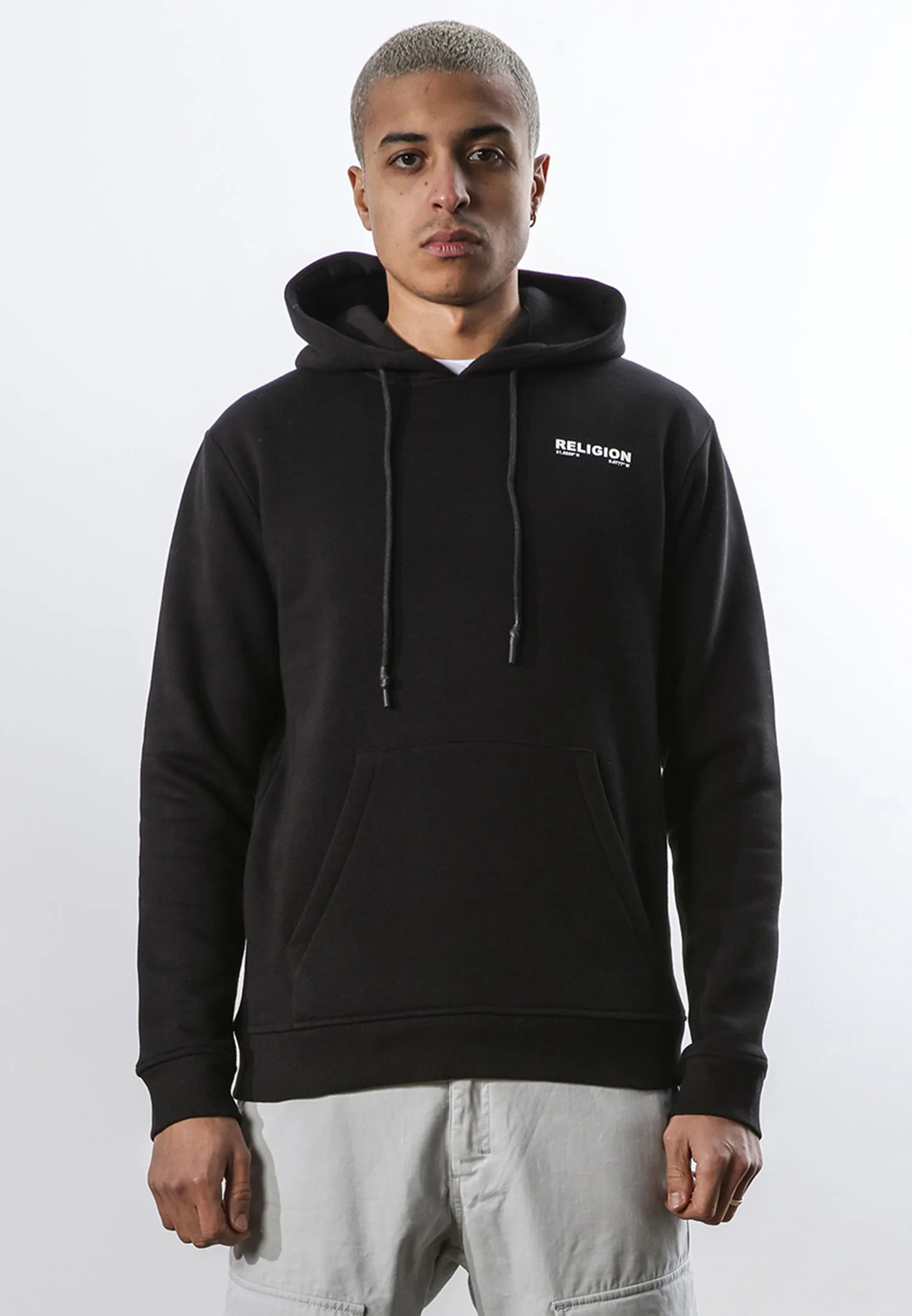 EMBROIDERED HOODIE BLACK