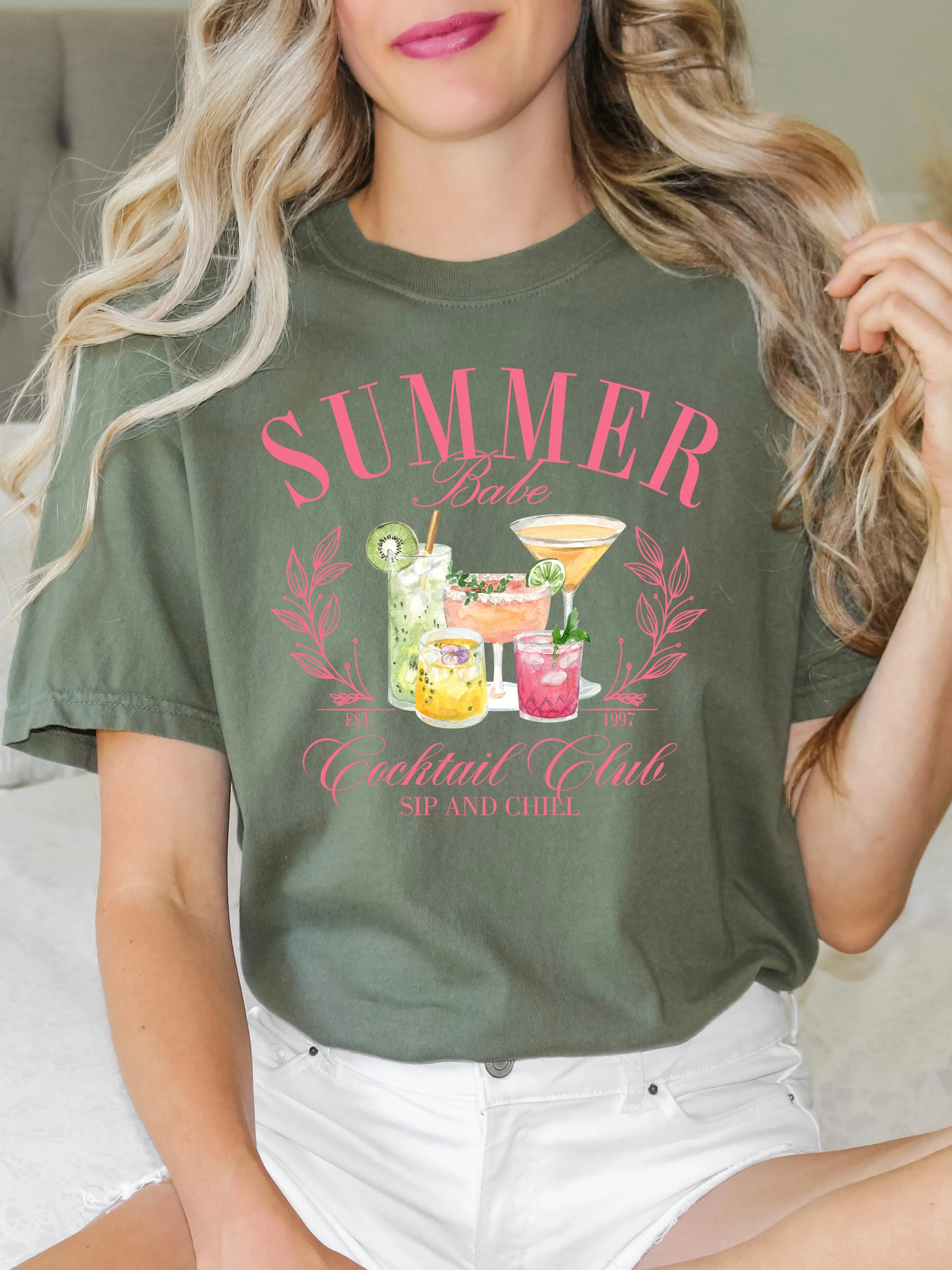 Glamfox - Summer Babe Cocktail Club Graphic Tee