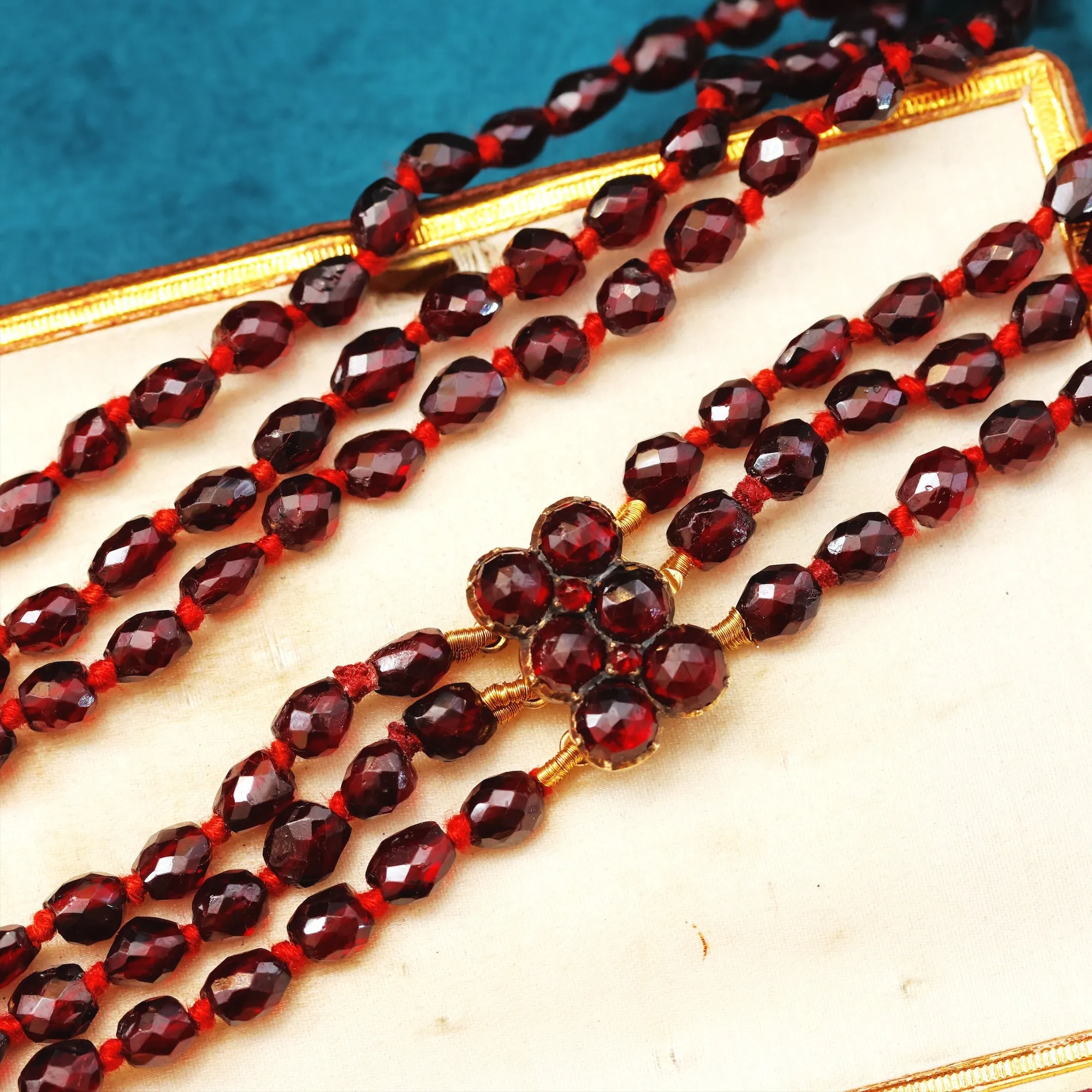 Grand Antique Victorian Bohemian Garnet Bead Necklace