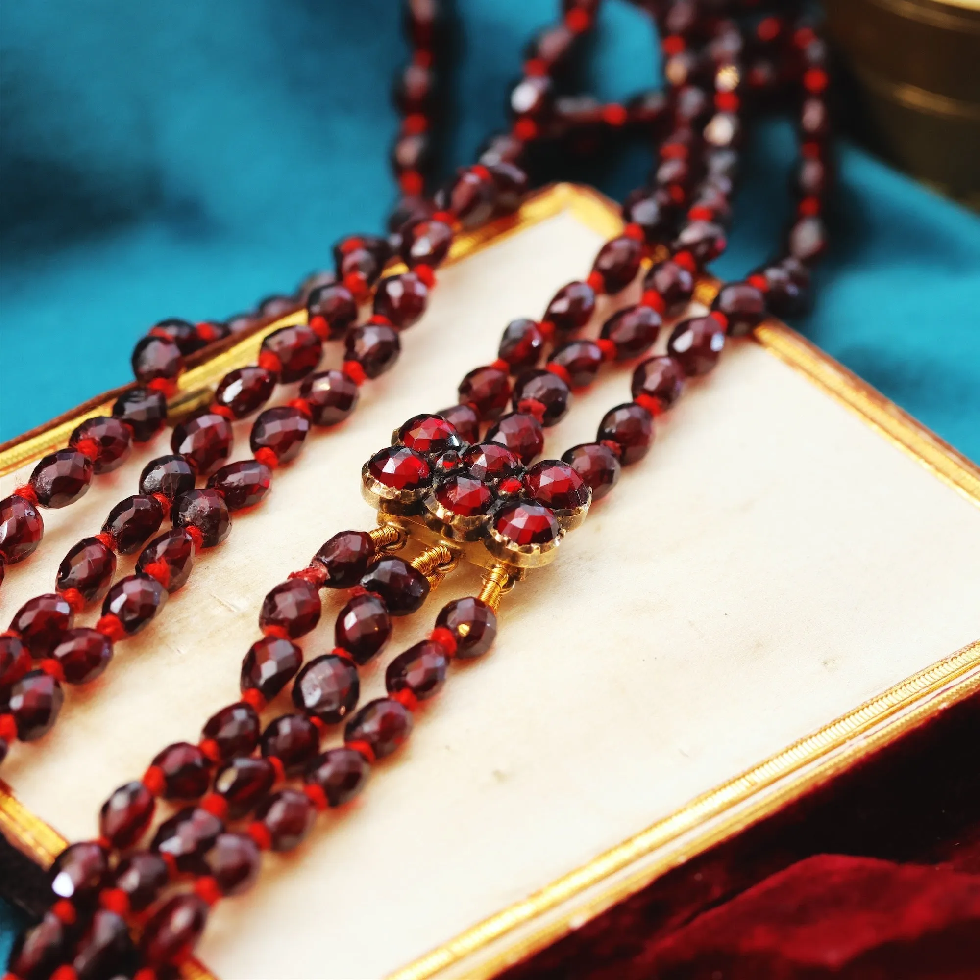 Grand Antique Victorian Bohemian Garnet Bead Necklace