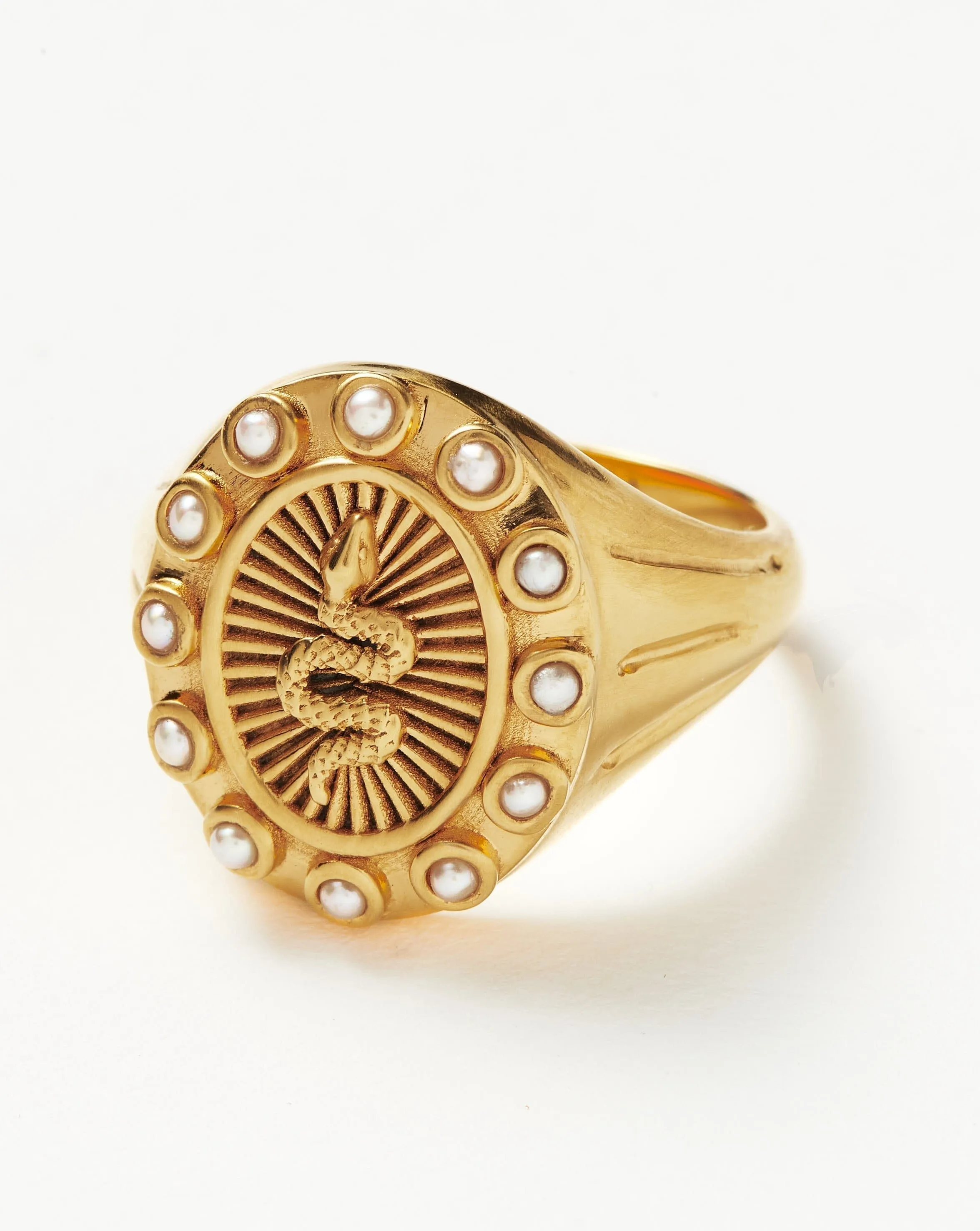 Harris Reed Serpent Pearl Signet Ring |18k Gold Plated/Pearl