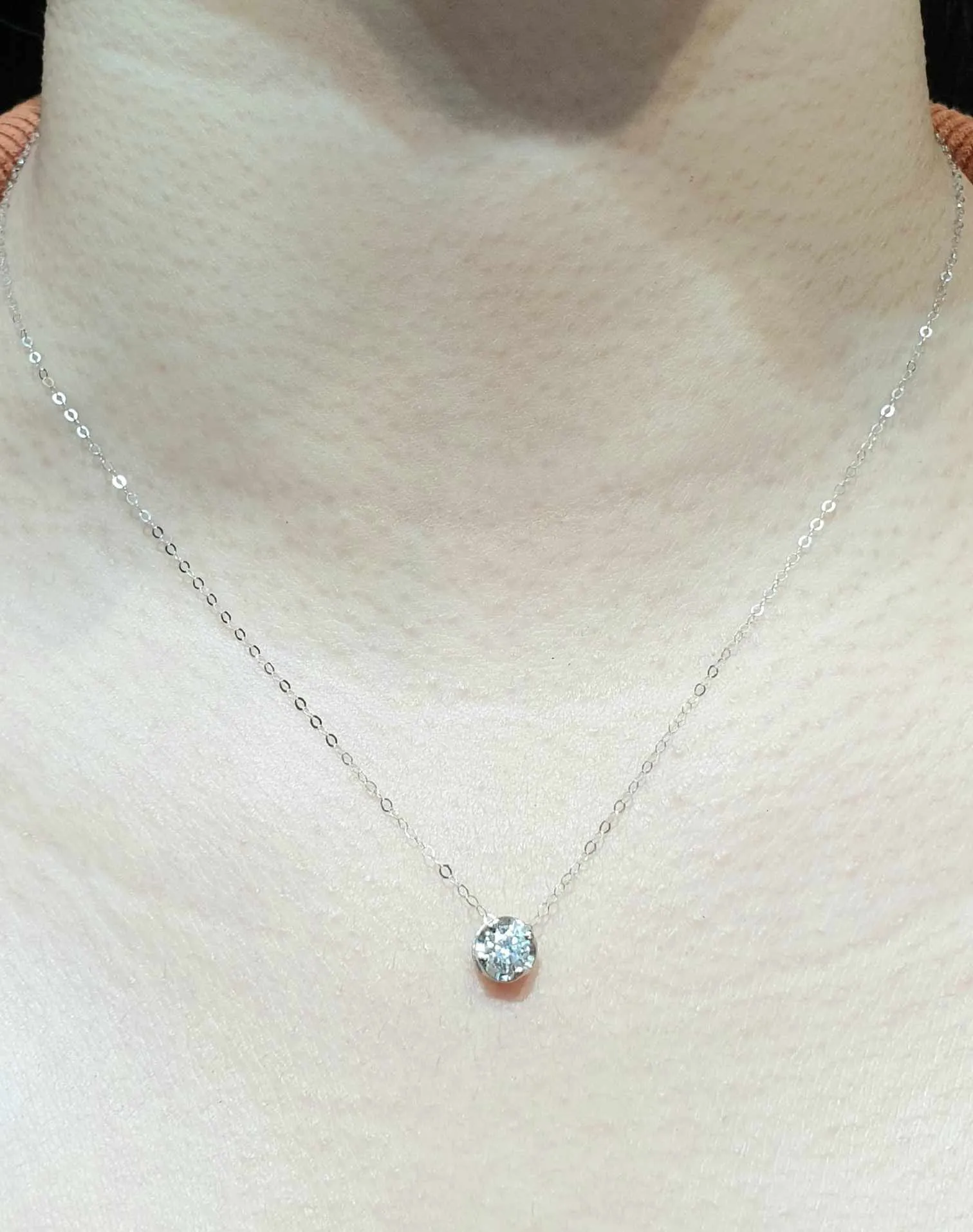 #LVNA2024 | 0.45ct I SI1 Round Solitaire Diamond Necklace 18kt