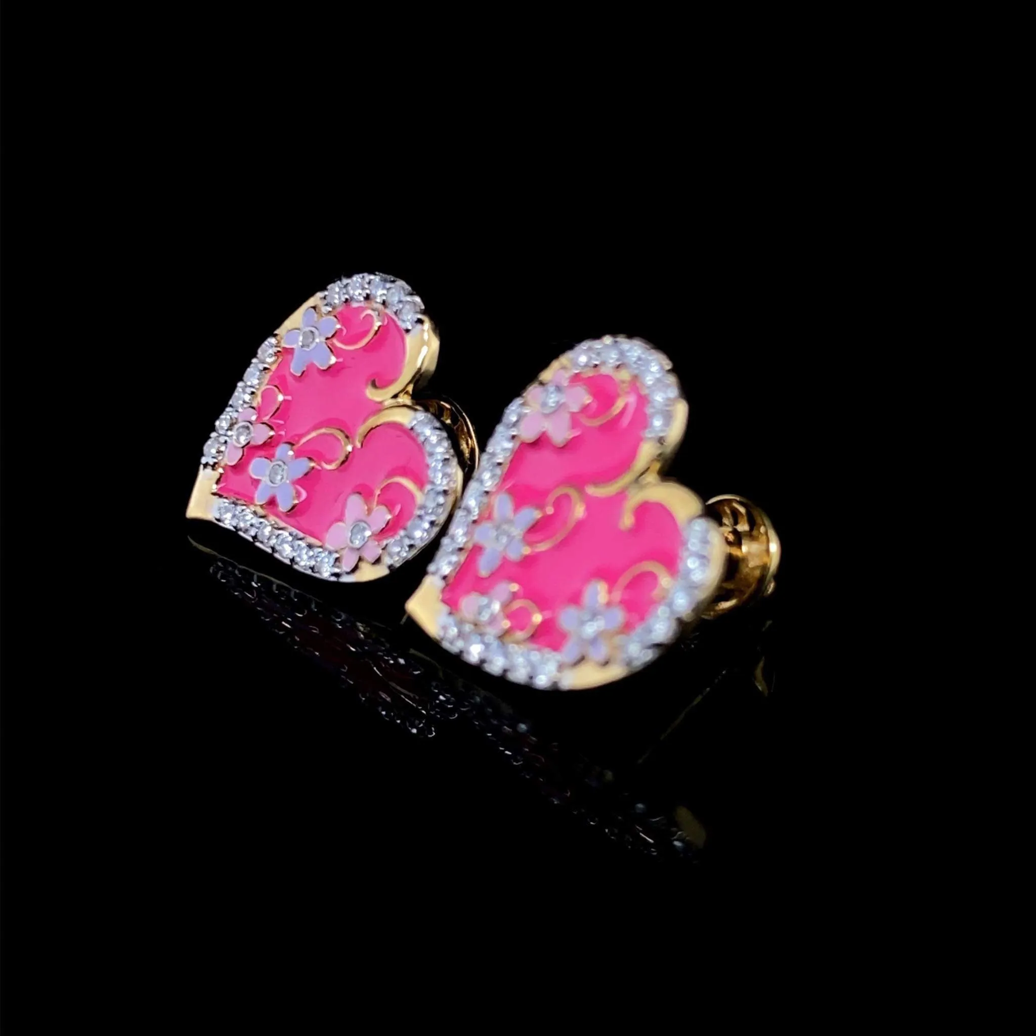 #LVNA2024 | Golden Barbie Pink Heart Star Diamond Earrings 18kt